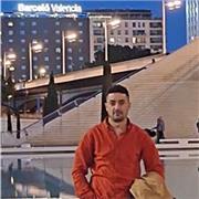 Soy dibujante de todo tipo de dibujo empecé desde cuando era pequeño pero no tengo titulo